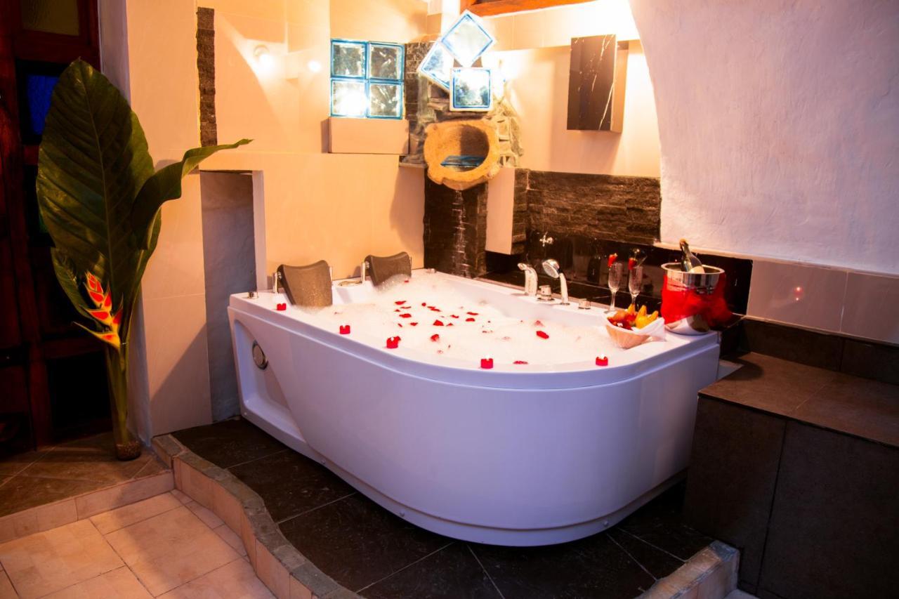 Kashama Eco Resort & Spa Santo Domingo de los Colorados Buitenkant foto